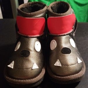 Winter boots kids size 13
